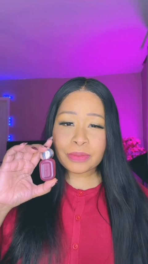 Instagram post by @twylamua for Coral Haze. Caption reads: @coralhaze_beauty @hitrons_solutions I’m testing....