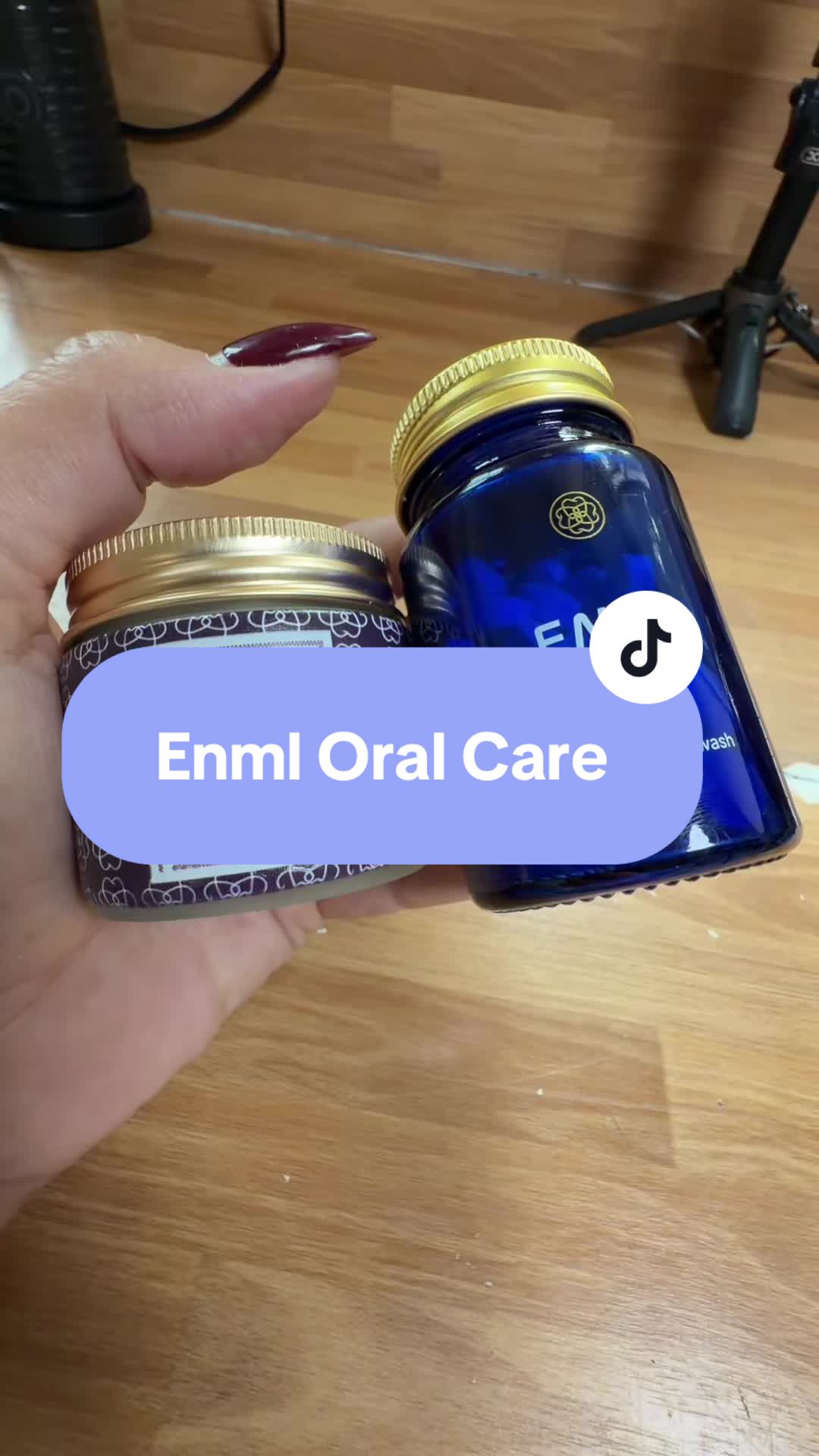 TikTok post by @johanaexplainsitall for ENML Toothpaste Tabs. Caption reads: [...] #CleanTeethFeeling #Enml @ENML Toothpaste....