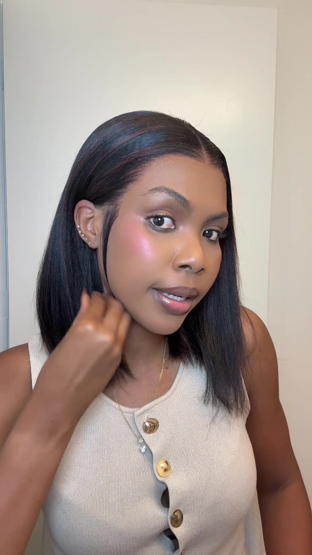 TikTok post by @dahchou for Ashimary Hair. Caption reads: Wog is from @Ashimary Hair Beauty @Ashimarywig....