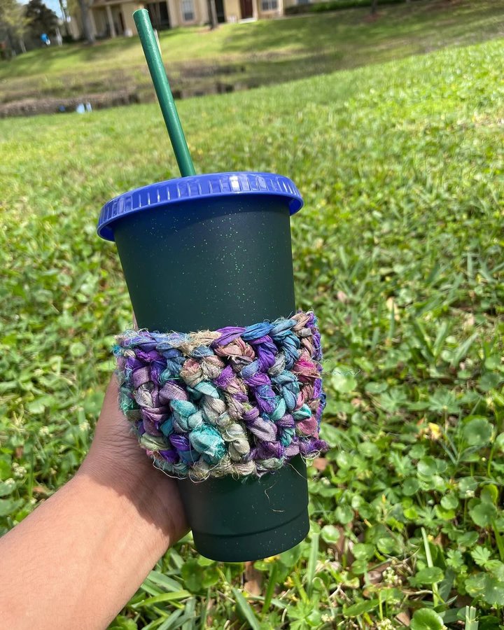 Instagram post by @crochetingworlds for Darn Good Yarn. Caption reads: [...] in the color “Forest Flora” from....
