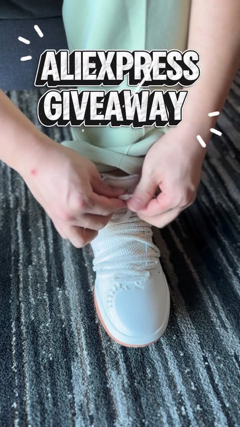 Instagram post by @meyserakca for AliExpress. Caption reads: ALIEXPRESS GIVEAWAY 🎉🎊🎈🎁 Product links: 🎁....