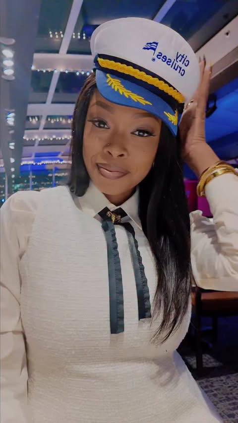Instagram post by @lyneemonae_foodievibez for City Cruises. Caption reads: [...] @justkayj spent the day onboard City Cruises....