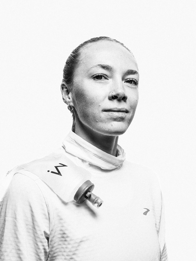 Instagram post by @annaagibsonn for MAURTEN. Caption reads: [...] to share that I am now official with....