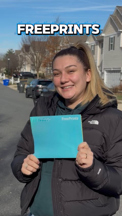 Instagram post by @dilarainusa for FreePrints. Caption reads: [...] memories made easy ✨
I just tried the....