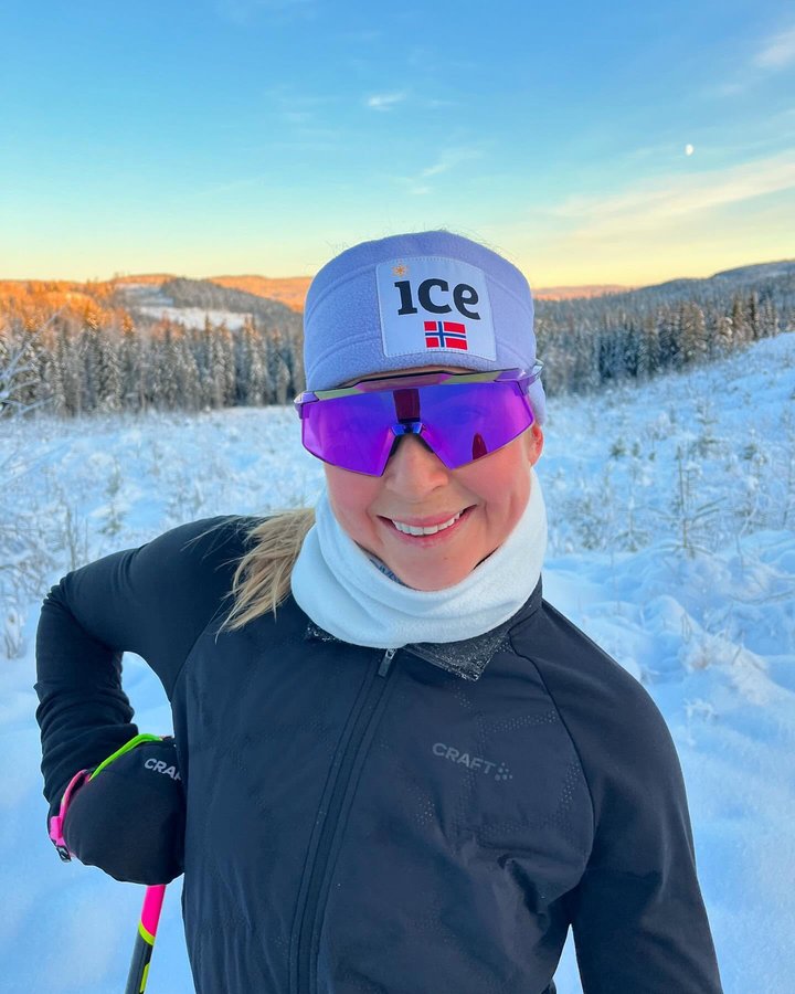 Instagram post by @ingridtand for 100% Bike. Caption reads: reklame Nå shippes endelig mine favorittbriller....