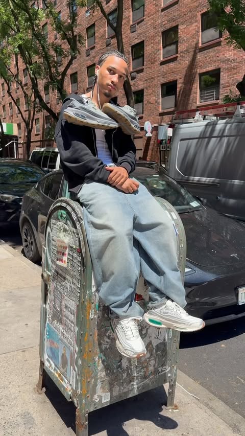 Instagram post by @1saacallen for SKECHERS. Caption reads: BACK IN @skechers LIKE IT’S ’09. #Sponsored [...].