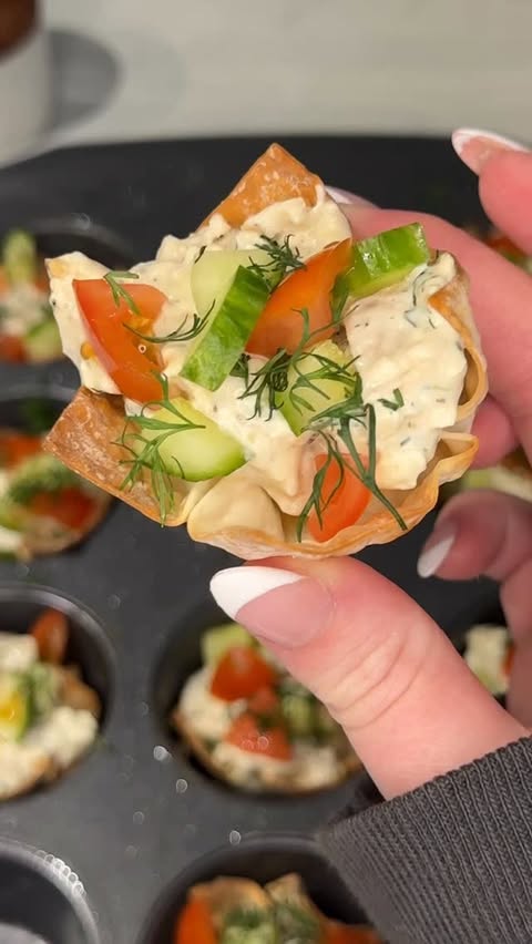 Instagram post by @ashleymarkleeats for Good Foods. Caption reads: these chicken tzatziki wonton cups are about to be....