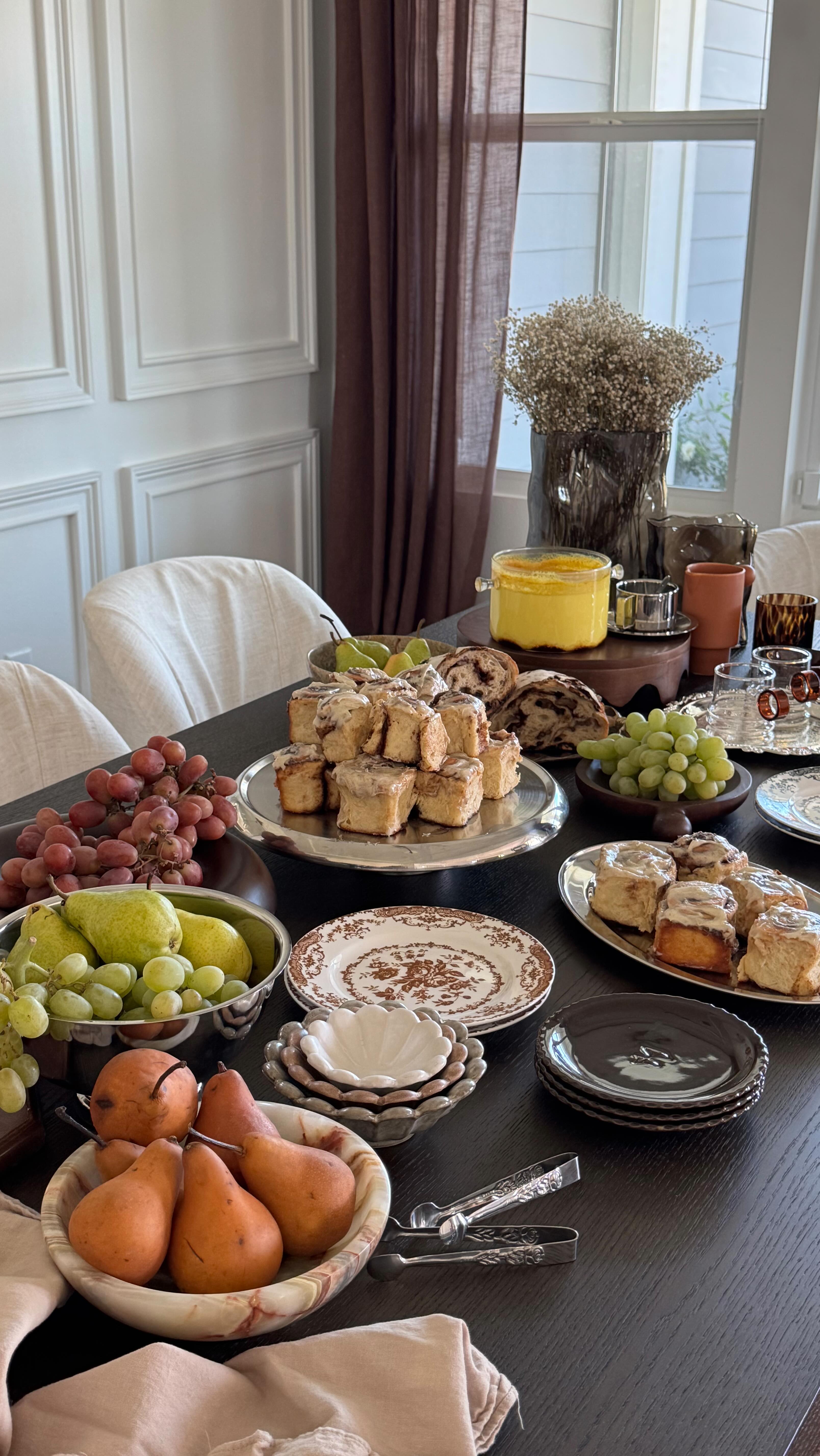 Instagram post by @maryamzekria for Amazon Fresh. Caption reads: COZY FALL BRUNCH- CARDAMOM CINNAMON ROLLS +....