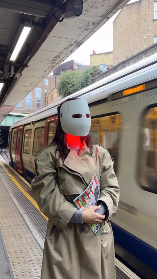 Instagram post by @ellieevelynsmith for Therabody. Caption reads: Food shopping will never be the same 😭 yay for my....