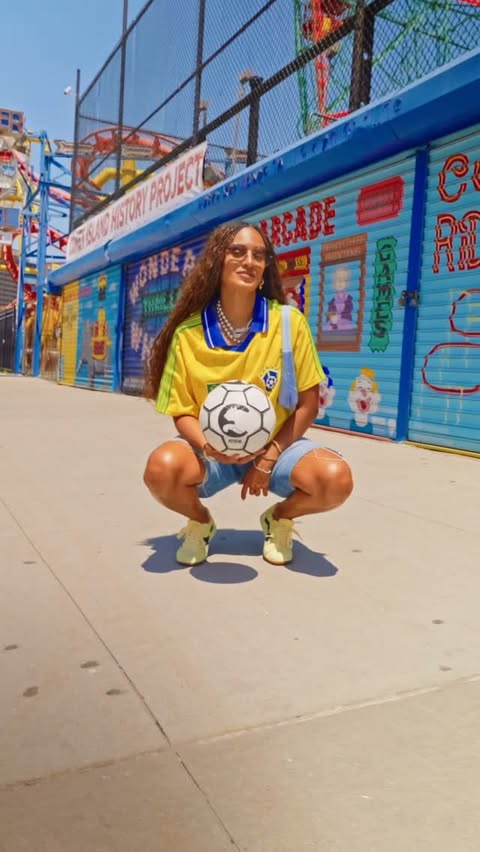 Instagram post by @chelseaasoflate for Steve Madden. Caption reads: Summer characters unlocked☀️in my @stevemadden all....
