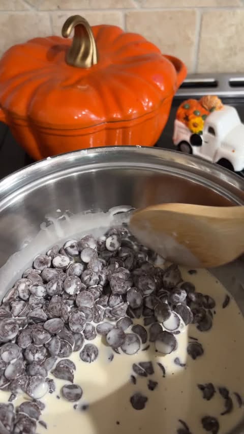 Instagram post by @aperfectfeast for Tea Runners. Caption reads: Craving something sweet? 🍫✨ My Creamy Chocolate....