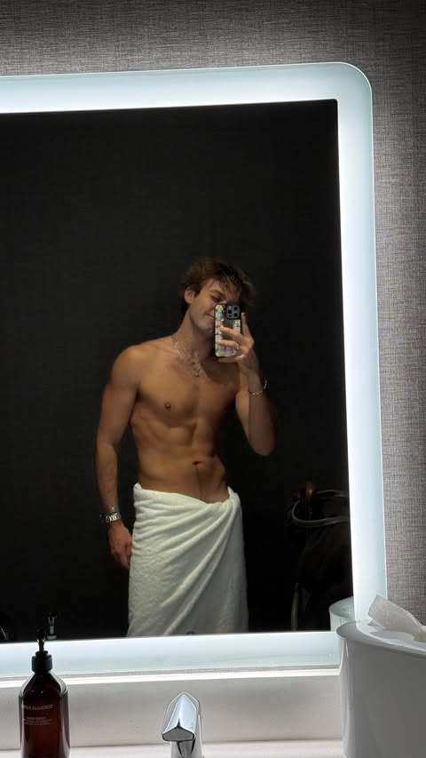 Instagram post by @sheadurazzo for Bang Energy. Caption reads: [...] our way to cabo 😭 Ready. Set. Bang.....