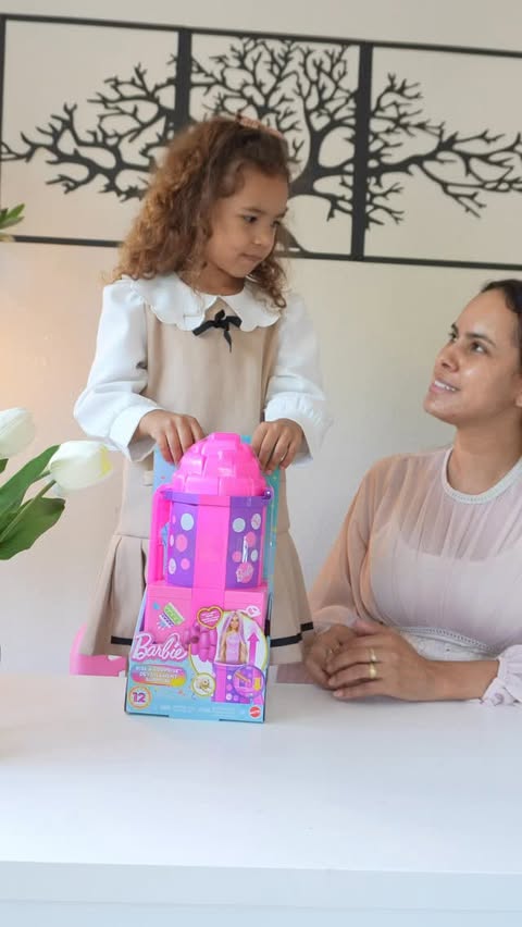 Instagram post by @ricthelisouza for Barbie. Caption reads: gifted by Barbie 💖 Watching her open this Barbie....