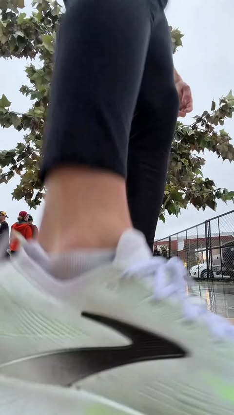 Instagram post by @therunningeffect for Brooks Running. Caption reads: Can’t beat a morning 5k with the @brooksrunning....