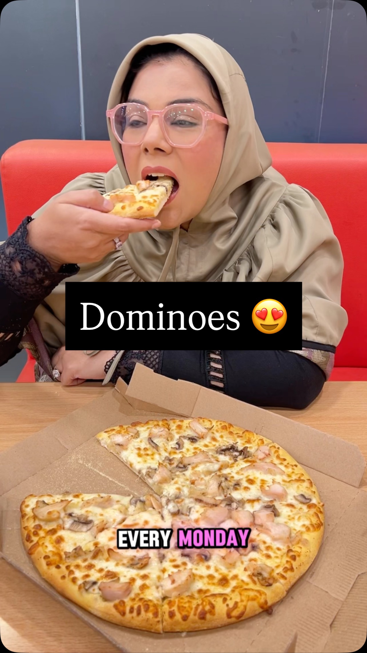Instagram post by @itsme_tasneemmodi for Domino’s. Caption reads: 🍕✨ Mondays = Pizzalicious happiness! ✨🍕
Who said....