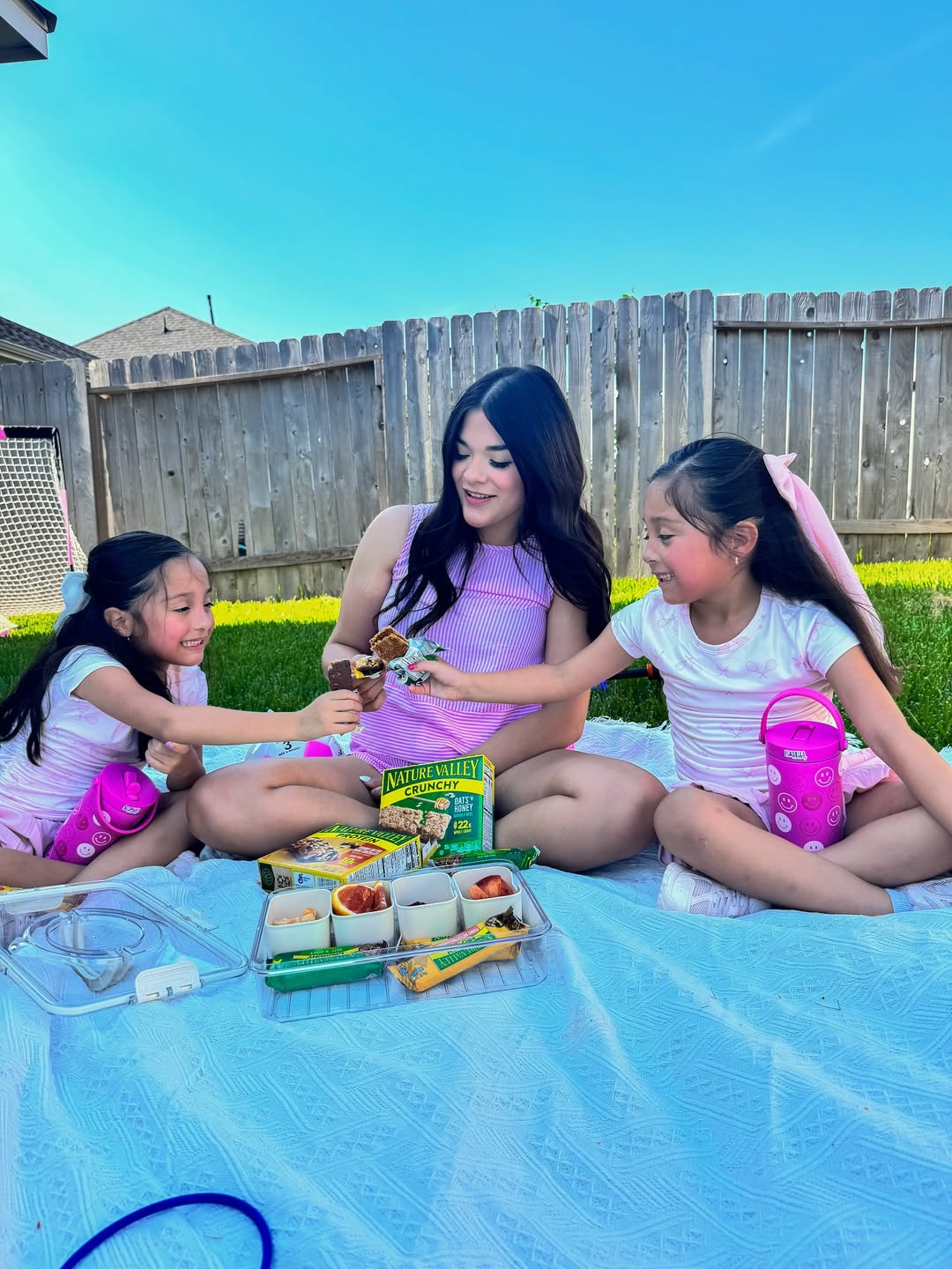 Instagram post by @itzellcastaneda for Nature Valley. Caption reads: #AD trust in @nature_valley to have the perfect....