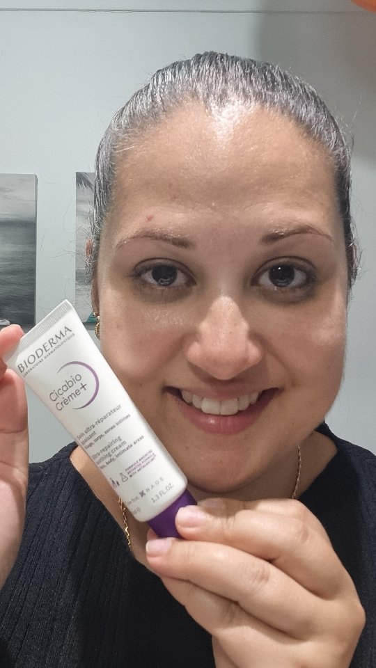 Instagram post by @belliyahgigi for Adore Beauty. Caption reads: [...] @chemistwarehouseaus @pricelineau....