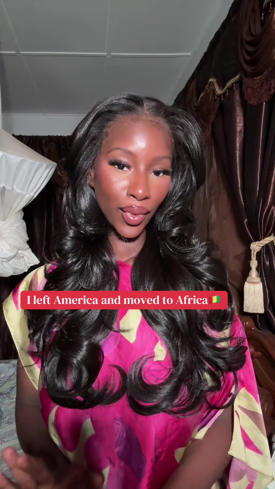TikTok post by @_minkeit for Outre. Caption reads: [...] (📍Conakry , Guinée) 😌 Hair: MH139 by....