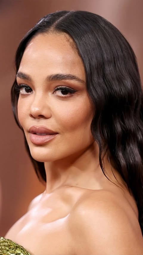 Instagram post by @thebeautysandwich for CHANEL. Caption reads: Tessa for The Golden Globes 🥪
Best actress....