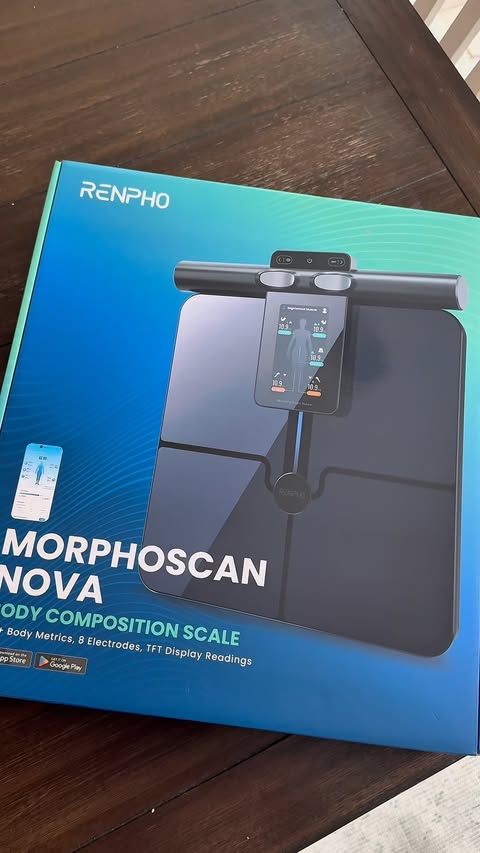 Instagram post by @flexwitlana_ for RENPHO. Caption reads: This new Renpho MorphoScan Nova is amazing! ✅ Now....