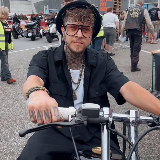 Instagram post by @phil_hawk_ for Harley-Davidson. Caption reads: Harley Days 2025 ⛓️❤️‍🔥🦅

Die Harley Days 2025....
