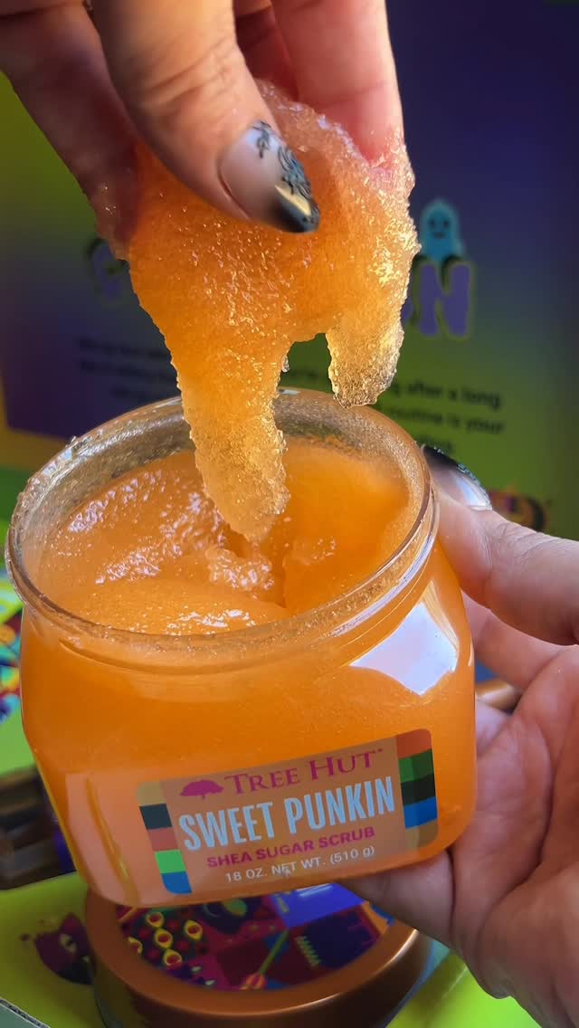 Instagram post by @__karen_blanco__ for Treehut. Caption reads: ✨🪄 The cutest PR gift from @treehut 
The Glow....