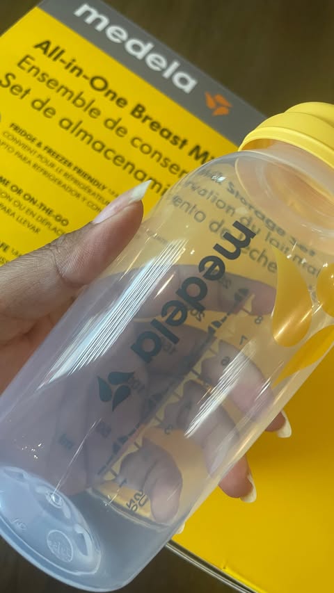 Instagram post by @dazzlewithdia for Medela. Caption reads: [...] parts in 2-3 minutes only. @influenster....