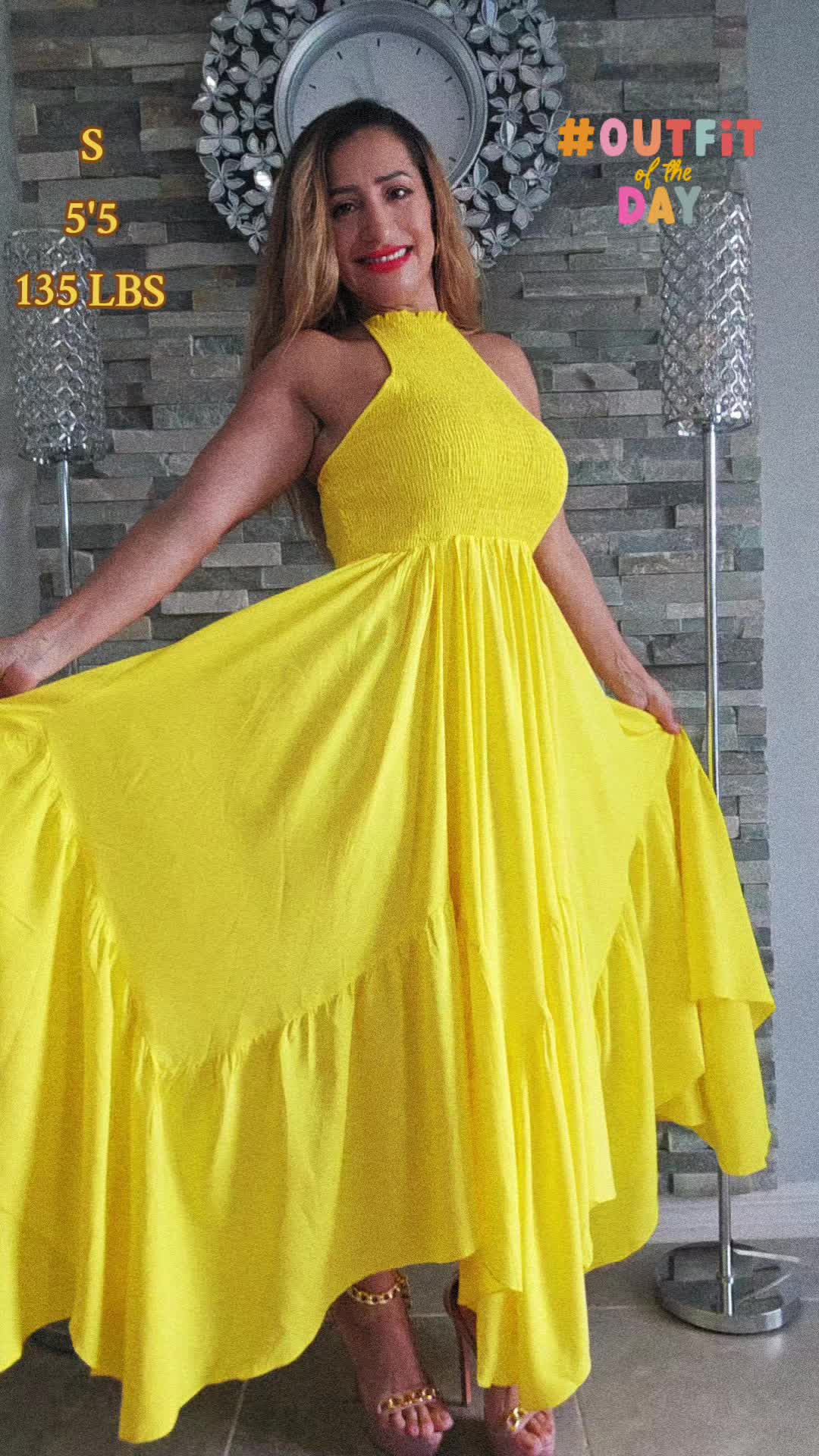 TikTok post by @shirlycj for ChicMe. Caption reads: Mis amores E| vestido Mas Hermoso para Este....