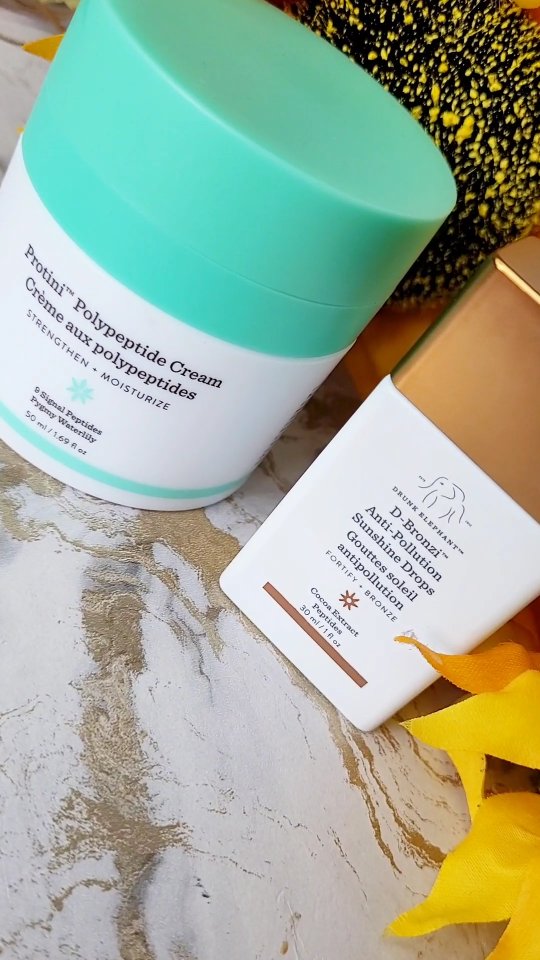 Instagram post by an influencer for Drunk Elephant. Caption reads: Making a smoothie with the Drunkelephant D-Bronzi....