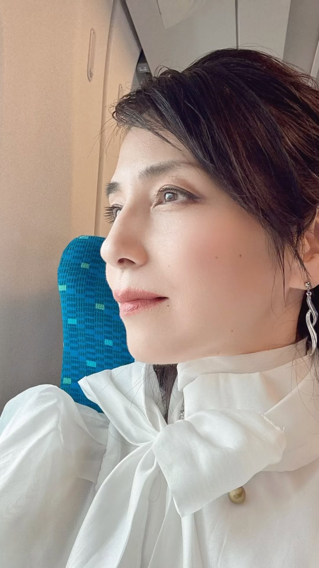 Instagram post by @misako_moritani for BIOAGEN. Caption reads: ・
東に向かってレッツラゴー🚅💨✨️

東京湾でクルージングパーティー🚢⚓️⛴
🌟｡:*受賞....