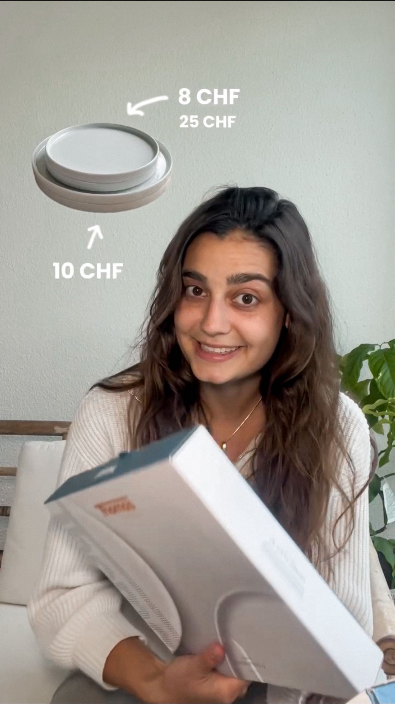 Instagram post by @cristinarubies for COOP. Caption reads: Saving money is possible with @coop.ch ✨ I got....