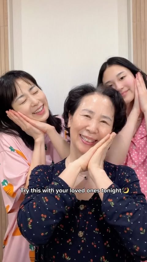 Instagram post by @yogasong_hayeon for HEVEBLUE. Caption reads: [...] sharing one skincare routine with....