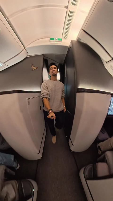 Instagram post by @jerometraveller for Cathay Pacific. Caption reads: My first @cathaypacific Aria Suite experience,....