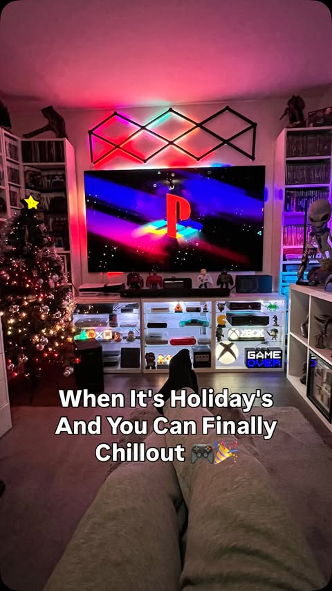 Instagram post by @sparda1981 for PlayStation. Caption reads: Wishing you happy holidays 🎄🎉
Do you have....