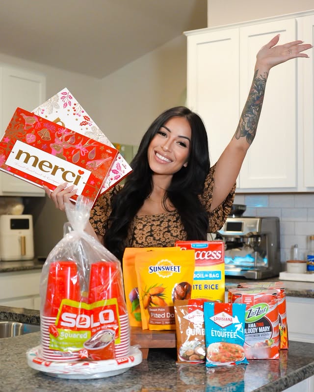 Instagram post by @heyitsrubee for BabbleBoxx. Caption reads: [...] #holidayinspo #holidayentertaining....