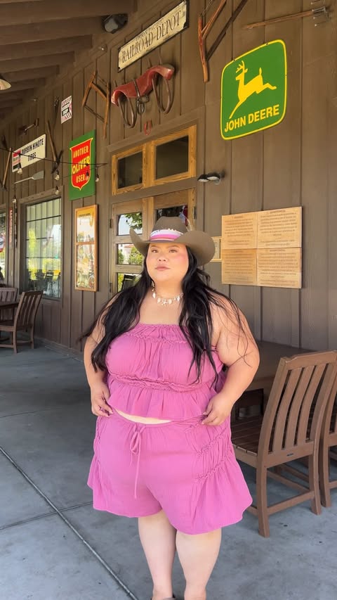 Instagram post by @irenieeweeniee for Torrid. Caption reads: @torrid Festi collection but on vacation!🤠 [...].
