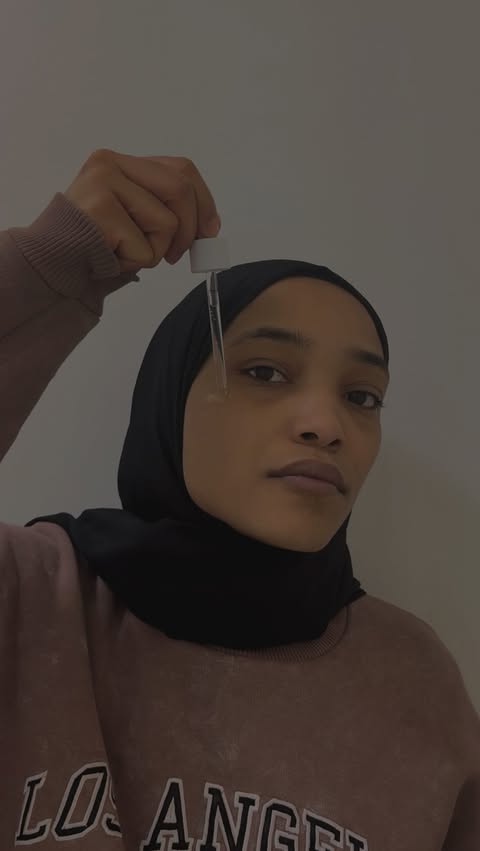 Instagram post by @_eahsieneed for Picky. Caption reads: If you have less than five minutes for skincare....