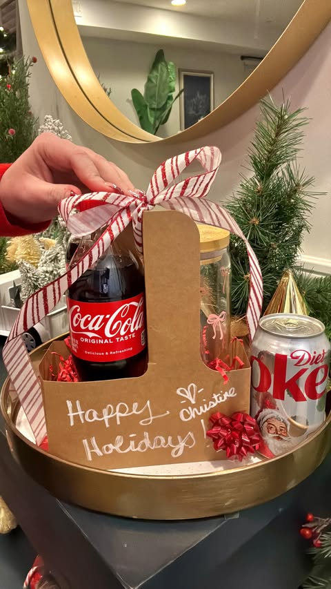 Instagram post by @thechicagogoodlife for Jewel-Osco. Caption reads: HOT HOLIDAYS with @jewelosco and @cocacola!....