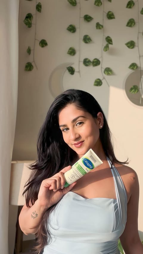 Instagram post by @dewanginivyas for Cetaphil. Caption reads: [...] back. Trust me ❤️
.
.
.
#skincare....