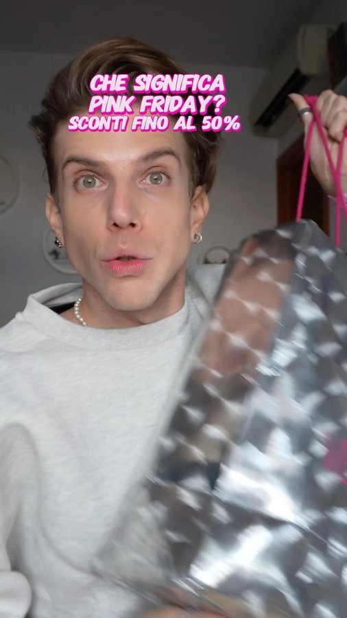 Instagram post by @luca.buttiglieri for Overskin. Caption reads: Hai detto Pink Friday di Veralab? @overskin....