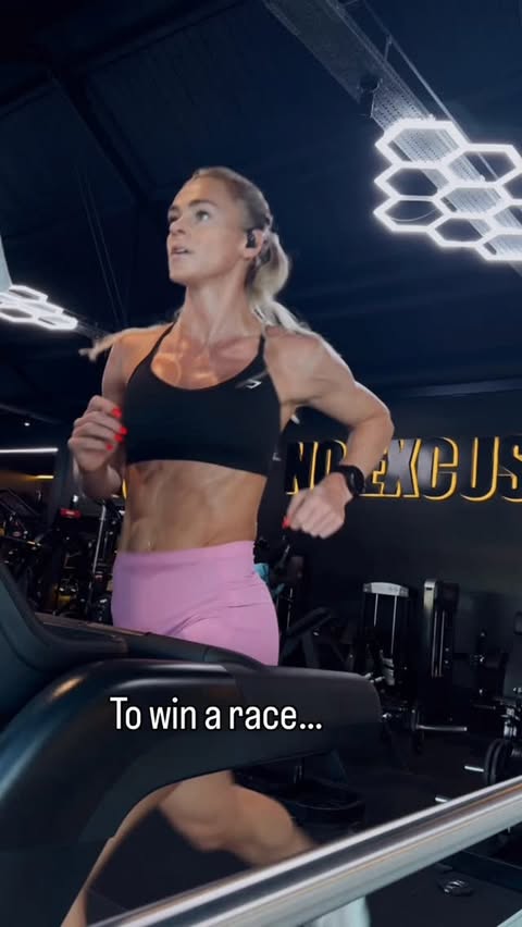 Instagram post by @sarahholden_fit for Gymshark. Caption reads: Cardiovascular health first, always🫀🫁
If you....