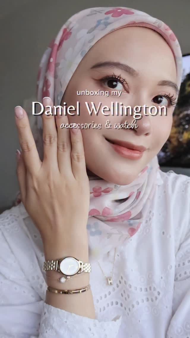 Instagram post by @ryhanaizzureen for Daniel Wellington. Caption reads: — like i said, sharing is caring 😌
ofcourse there....