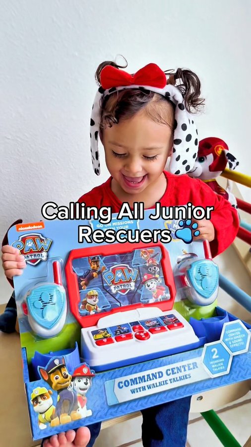 Instagram post by @social.lenaa for eKids. Caption reads: [...] Toy Walkie Talkie Command Center from....