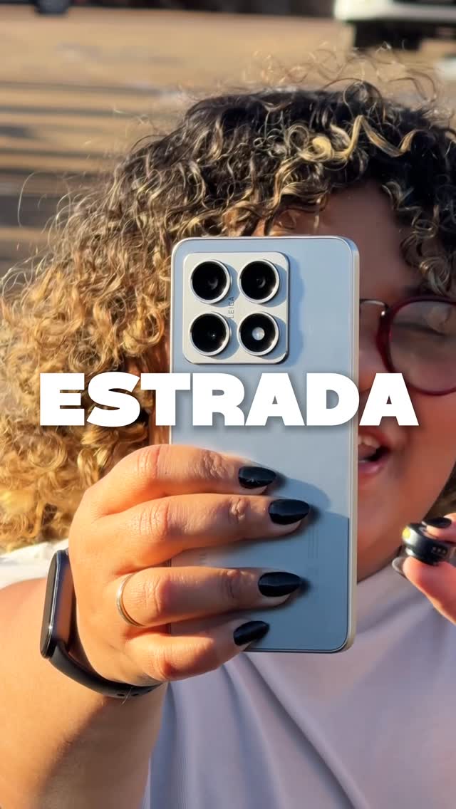 Instagram post by @aprincesatech for Xiaomi. Caption reads: OLHA ESSA BATERIA! XIAOMI 14T 🆘🔥 #xiaomi....