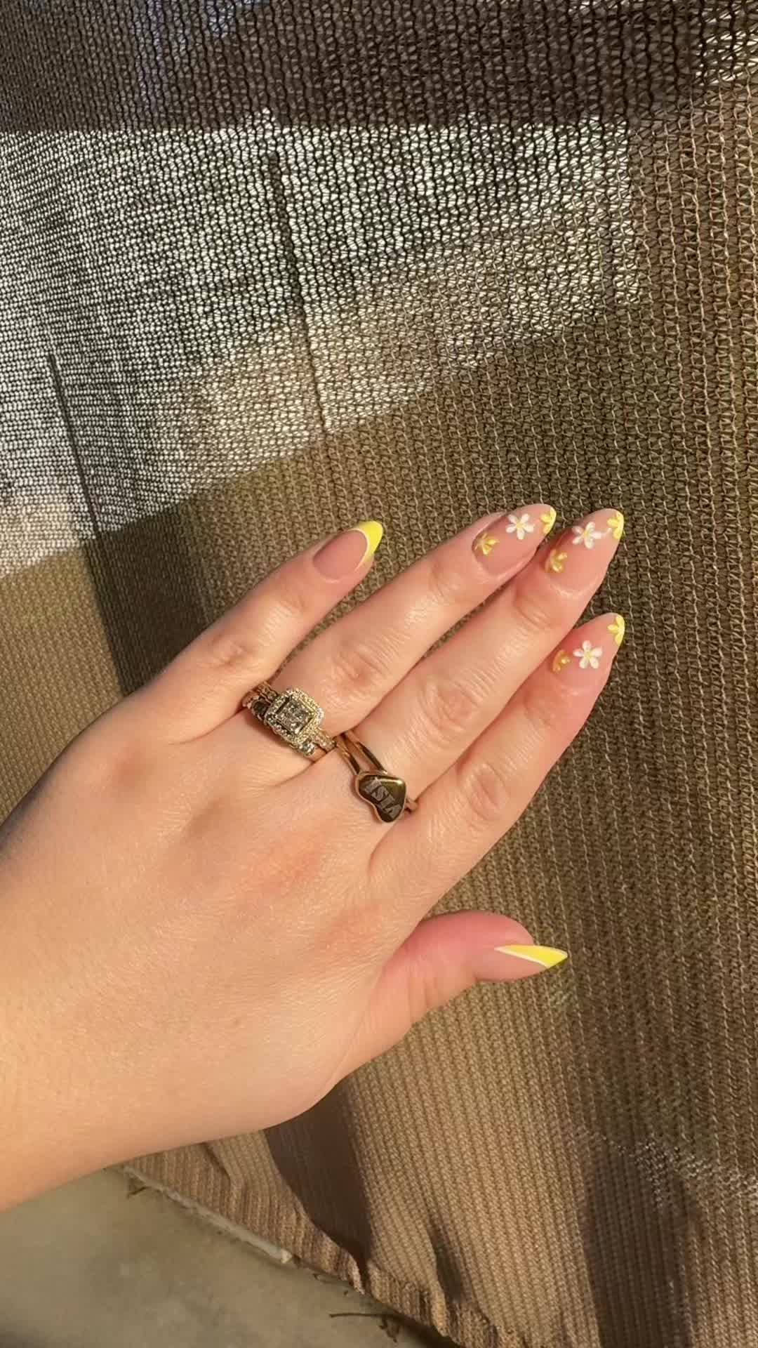 TikTok post by @marsidag for VSALONNAIL. Caption reads: I’m obsessed 🤩 #fyp #nailinspo #springnails....