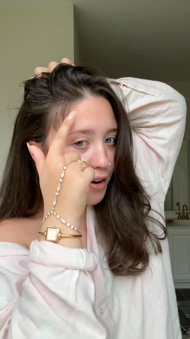 Instagram post by @addie_mccracken123 for NIOXIN. Caption reads: I was truly SHOCKED when i started to see the hair....