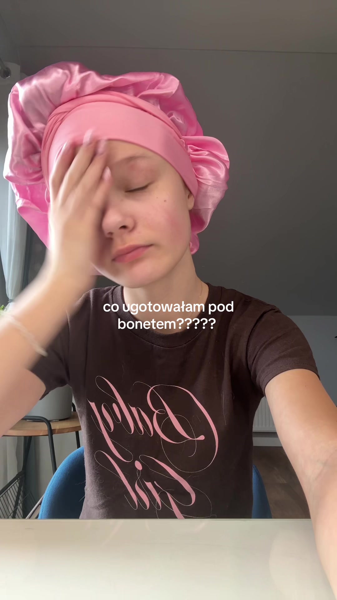 TikTok post by @zuzanna.starzynska for In Print We Trust. Caption reads: [...] #hairtok #fyp koszulka z @In Print We....
