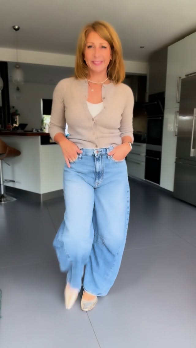 Instagram post by @definedstyling for Paradox London. Caption reads: Jeans have to be comfortable and wearable…

Here’s....