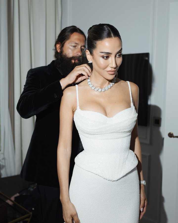 Instagram post by @tamara for Boucheron. Caption reads: [...] look for 78th CFF is here
Jewellery....