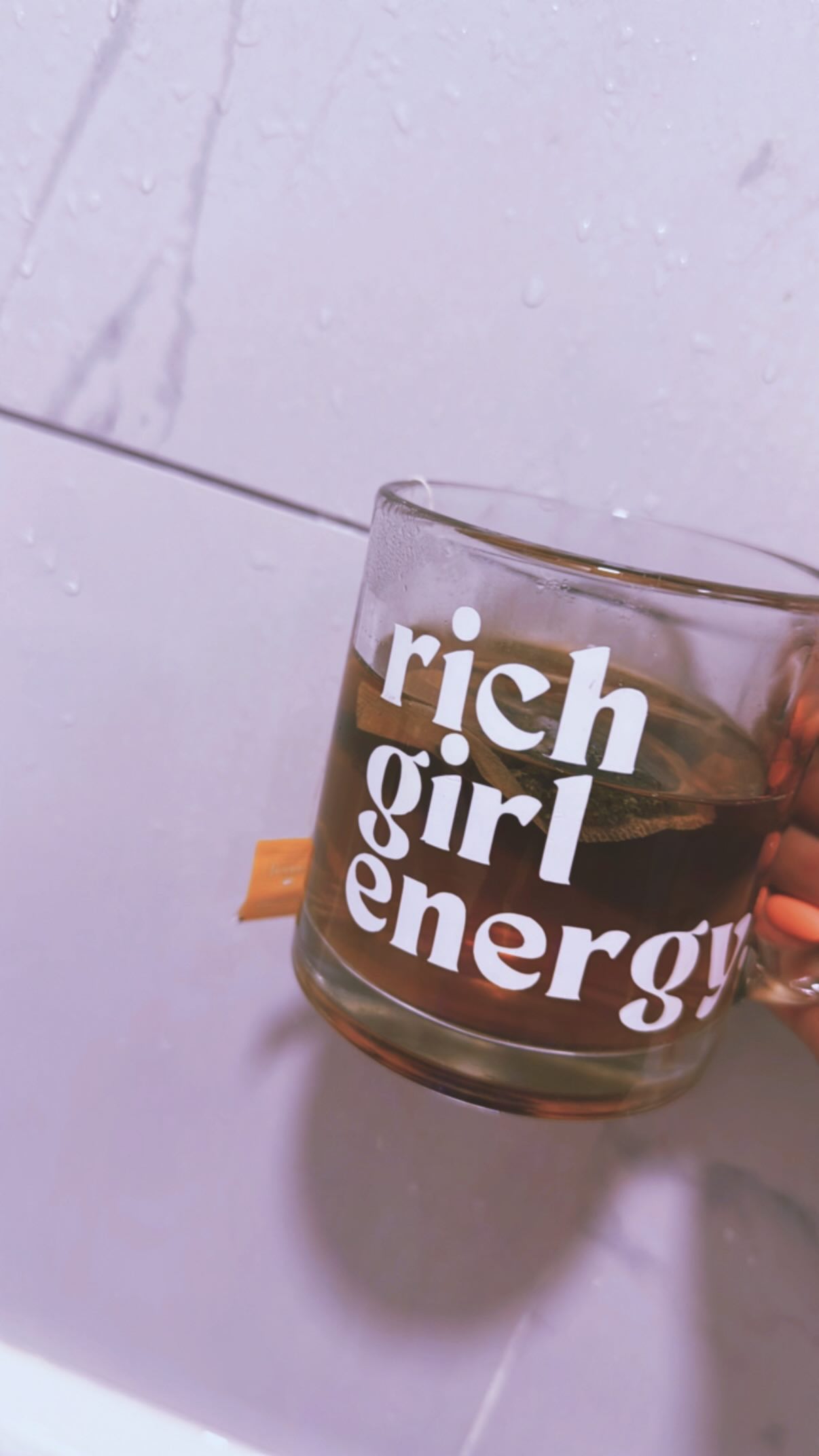 Instagram post by @thesummersimone for Ready To. Caption reads: [...] 🩸 now it’s time for some me time 😴💤....